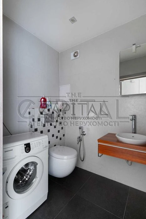 Продаж 4 кімнатної квартири ЖК Корона 140 кв.м.