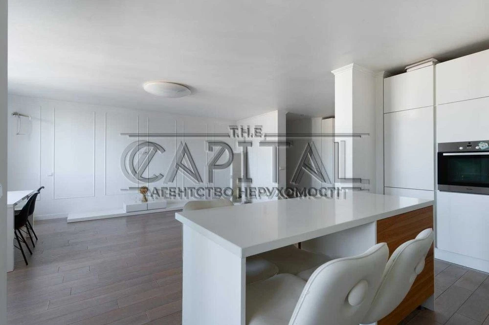 Продаж 4 кімнатної квартири ЖК Корона 140 кв.м.
