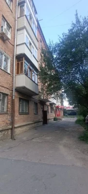 ТЕРМІНОВО. Продам 2 кімн квартиру в центрі міста Житомира.