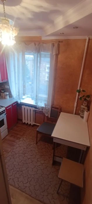 ТЕРМІНОВО. Продам 2 кімн квартиру в центрі міста Житомира.