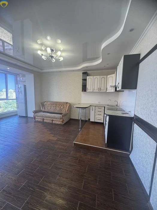 Продам 3 комнатную квартиру с ремонтом в новом сданном доме