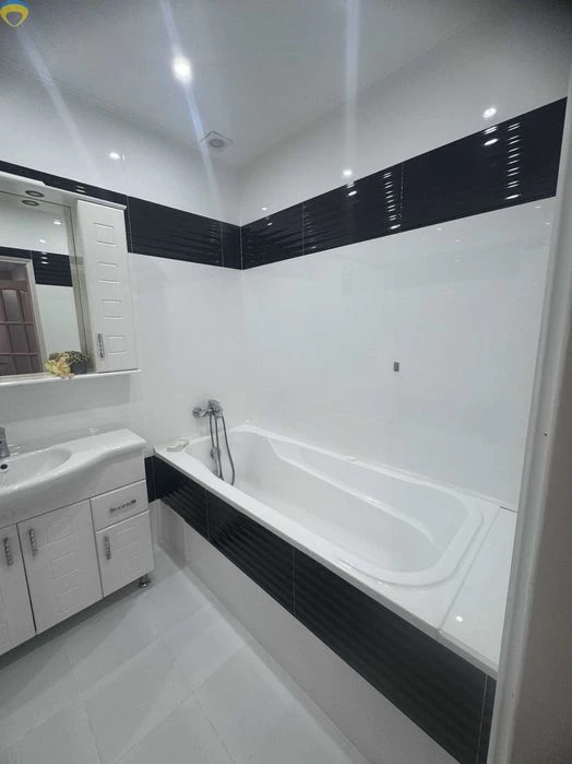Продам 3 комнатную квартиру с ремонтом в новом сданном доме
