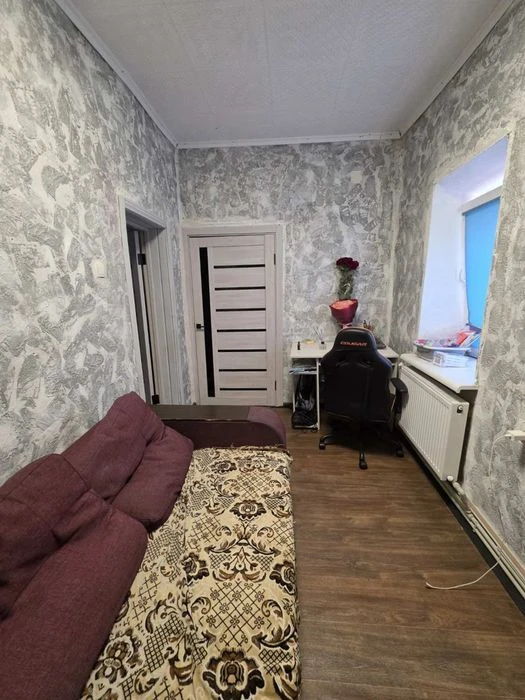 Продаж 3кім.жилкому в центрі! Кввртира на землі