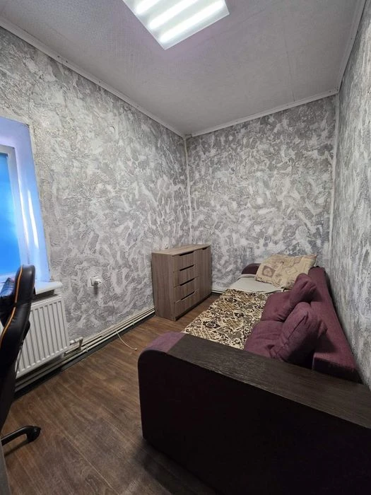 Продаж 3кім.жилкому в центрі! Кввртира на землі