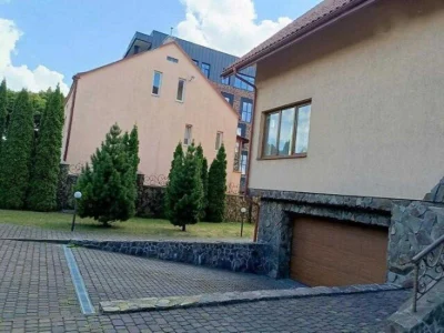 Продається 2 поверховий будинок з дизайнерським ремонтом і з