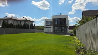 Продаж будинку в з ремонтом та технікою в чудовому місці Осо