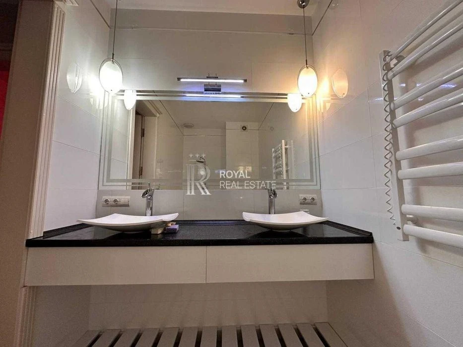 Продаж сучасна 3-кімнатна квартира 120 м2 ЖК Парк-холл Горьк