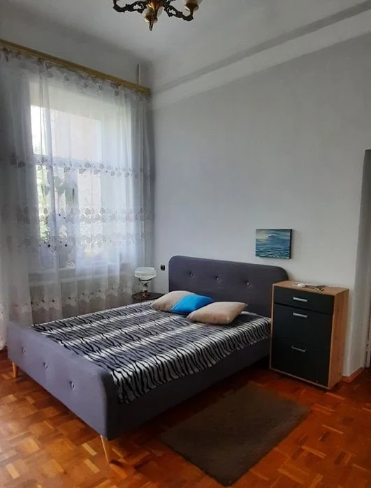 1-room apartment in the very center of Kyiv, Yaroslaviv Val St., 21d