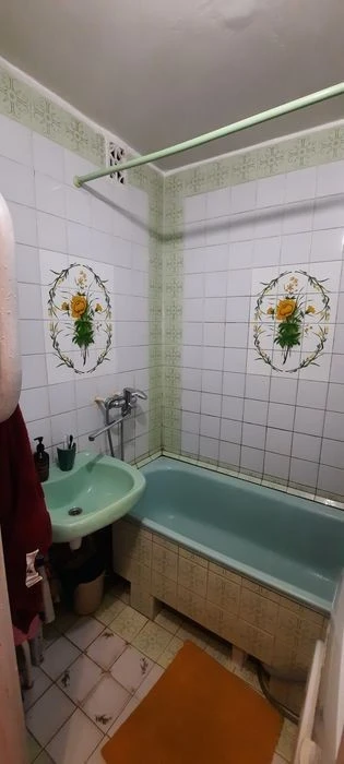 1-room apartment in the very center of Kyiv, Yaroslaviv Val St., 21d