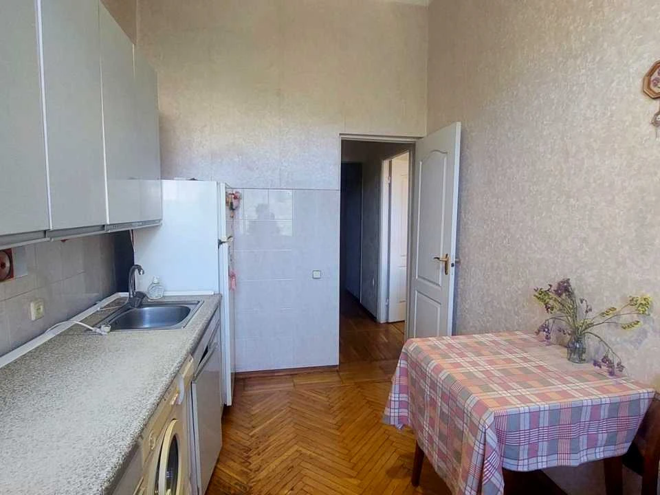 Квартира. Одеса, Успенська вул. (Чичерина)