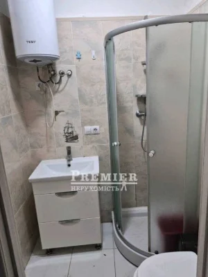 Продам сучасну квартиру в Одесі