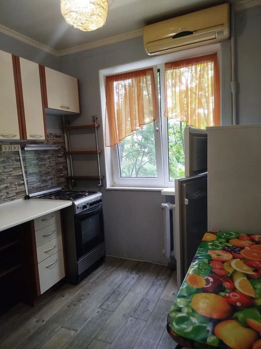 Первая ПРОДАЖА! 2 ком.44 м ул.Ген.Петрова/Космонавтов