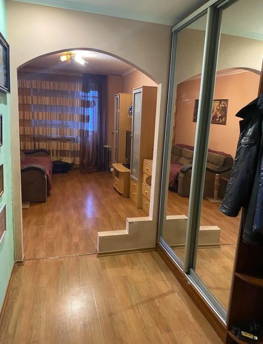 Продам 3х кімн кв Киівська