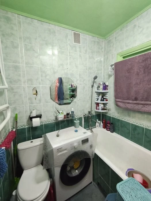 Продам 1 кімнатну квартиру в центрі міста