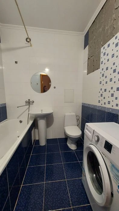 2-х кімнатна квартира 65м² вул. Старобілоуська  61б