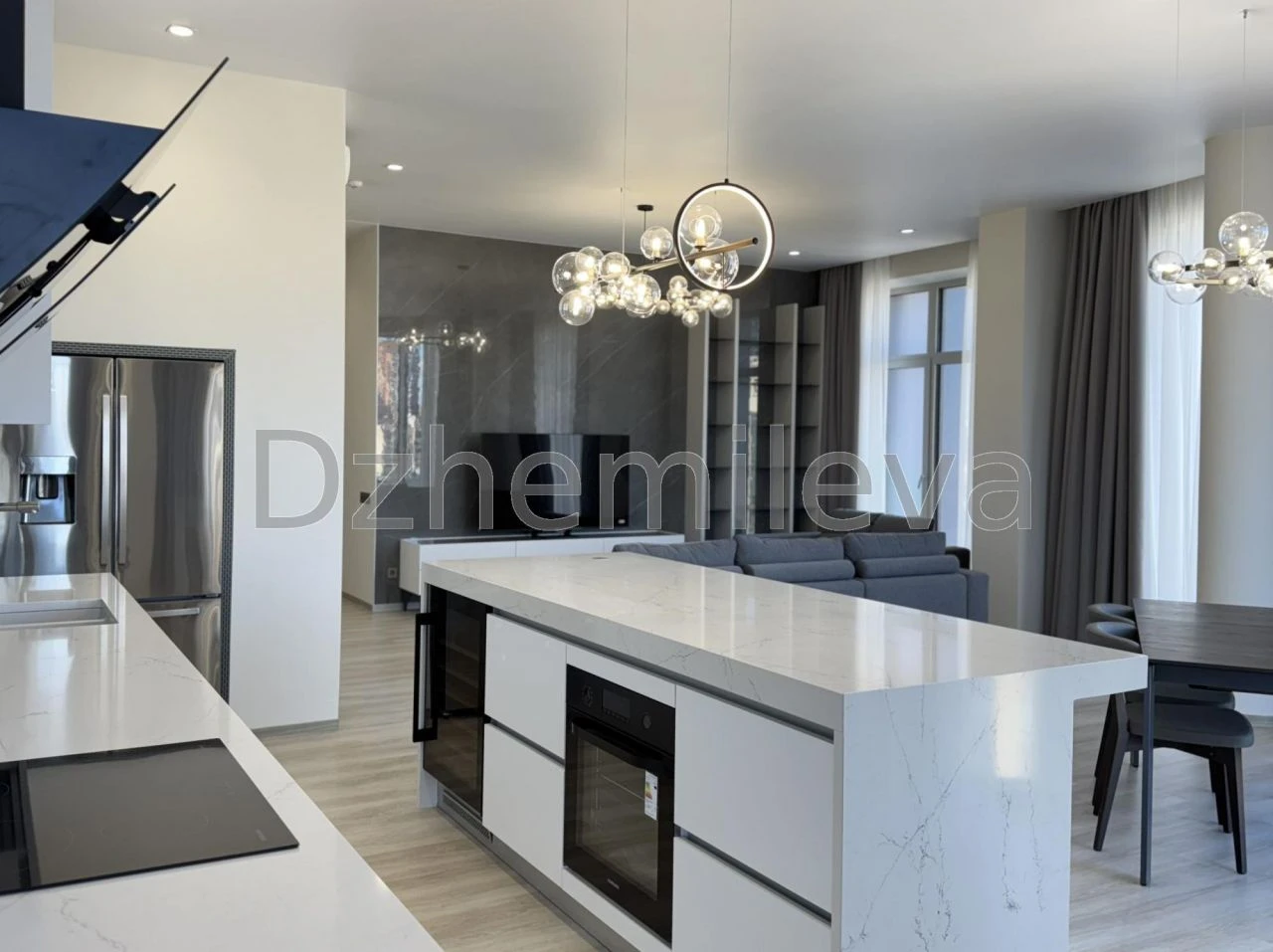 Здам апартаменти: кiмнат 4, площа 175 м² у Києві, Печерський