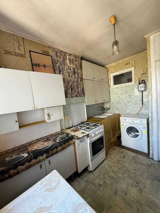 Продаж 2-кім. квартири в цегляній чешці, вул. Мазепи
