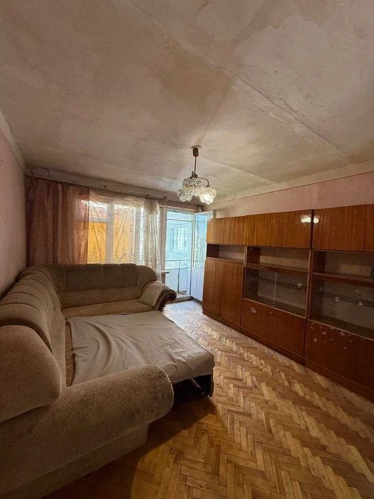 Продаж 2-кім. квартири в цегляній чешці, вул. Мазепи