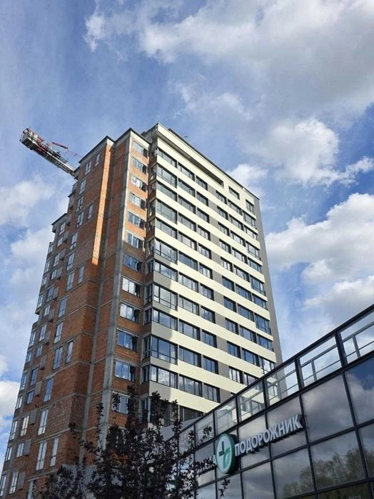 Продається 1-кімнатна квартира в новобудові на вулиці Очерет