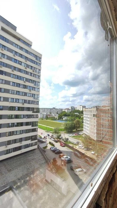 Продається 1-кімнатна квартира в новобудові на вулиці Очерет