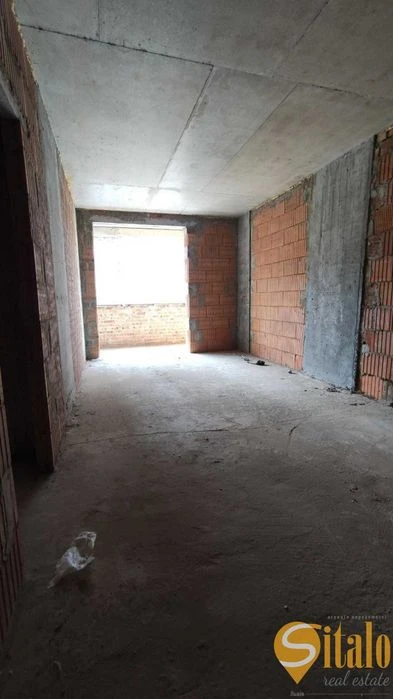 Продається 1-кімнатна квартира в новобудові на вулиці Очерет