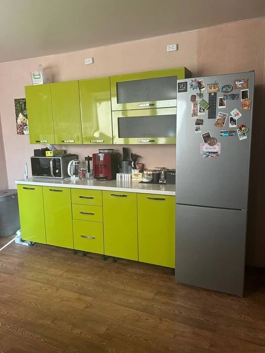 Продам 3-х комн., низ просп. Поля