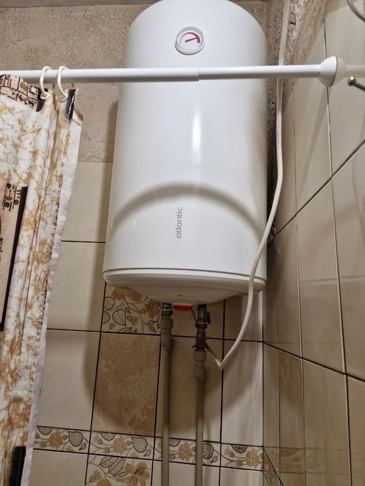Продам 3-х комн., низ просп. Поля