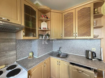 Продаж 1-кімнатної квартири 42,1 м²  вул. Олевська, 7, Свято