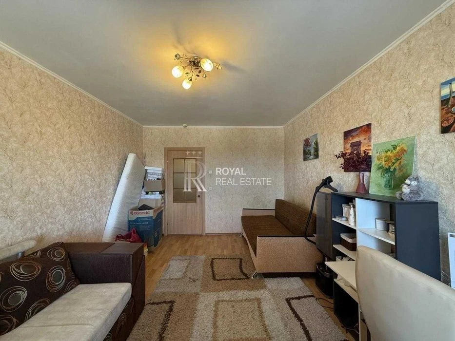 Продаж 1-кімнатної квартири 42,1 м²  вул. Олевська, 7, Свято