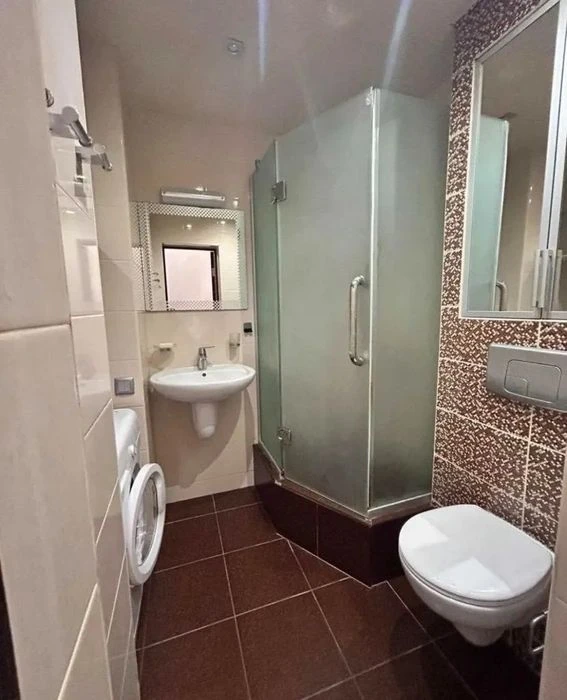 Продам 2к квартиру Александра Поля пр. 62