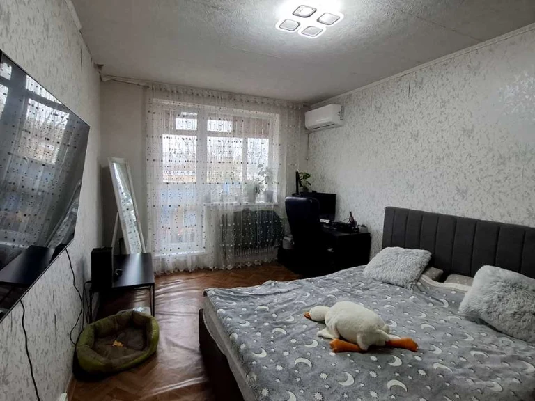 Apartment. Kharkiv, Lesya Serdyuka St. (Komandarma Korka)