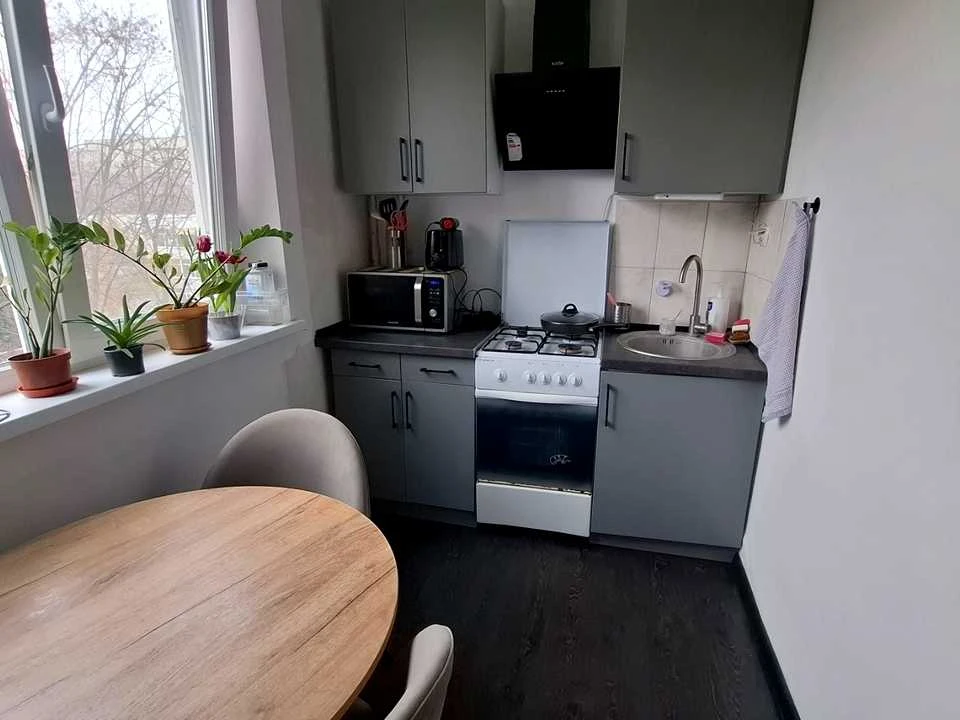 Apartment. Kharkiv, Lesya Serdyuka St. (Komandarma Korka)