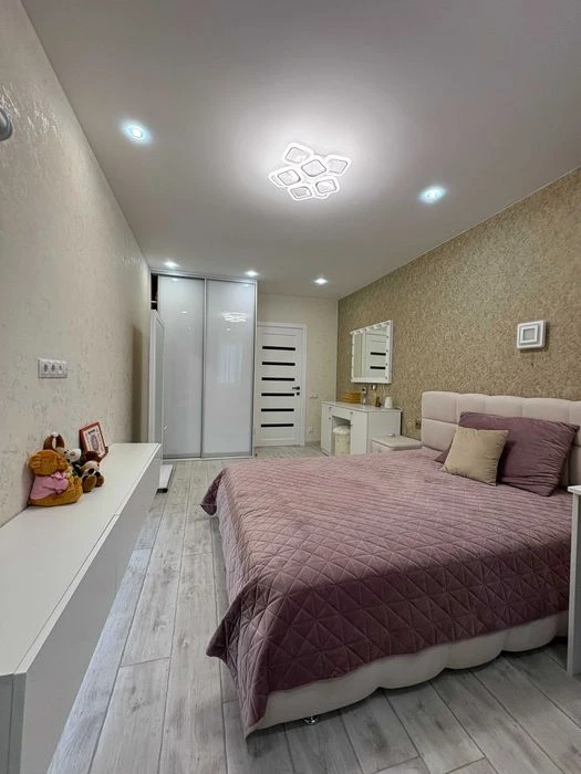 БЕЗ% Продам 2-к квартиру з ремонтом ЖК Вишиванка, вул. Пріор