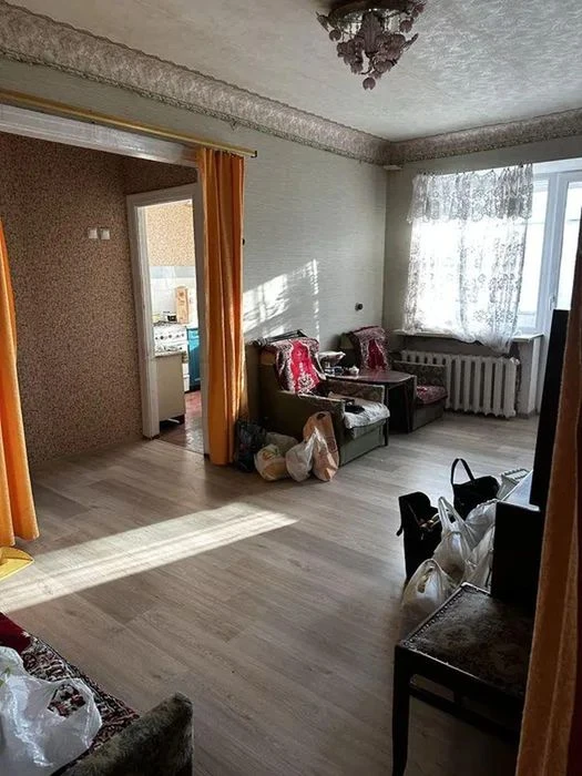 Продам 3-комн квартиру в районе Ковалевской Софьи ул.