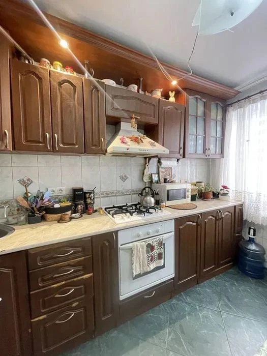 Продам 3-комн квартиру в районе Донецкое шоссе