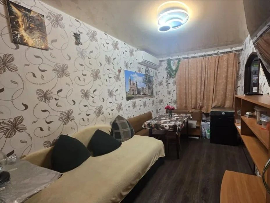 Продам 3-комн квартиру в районе Ковалевской Софьи ул.