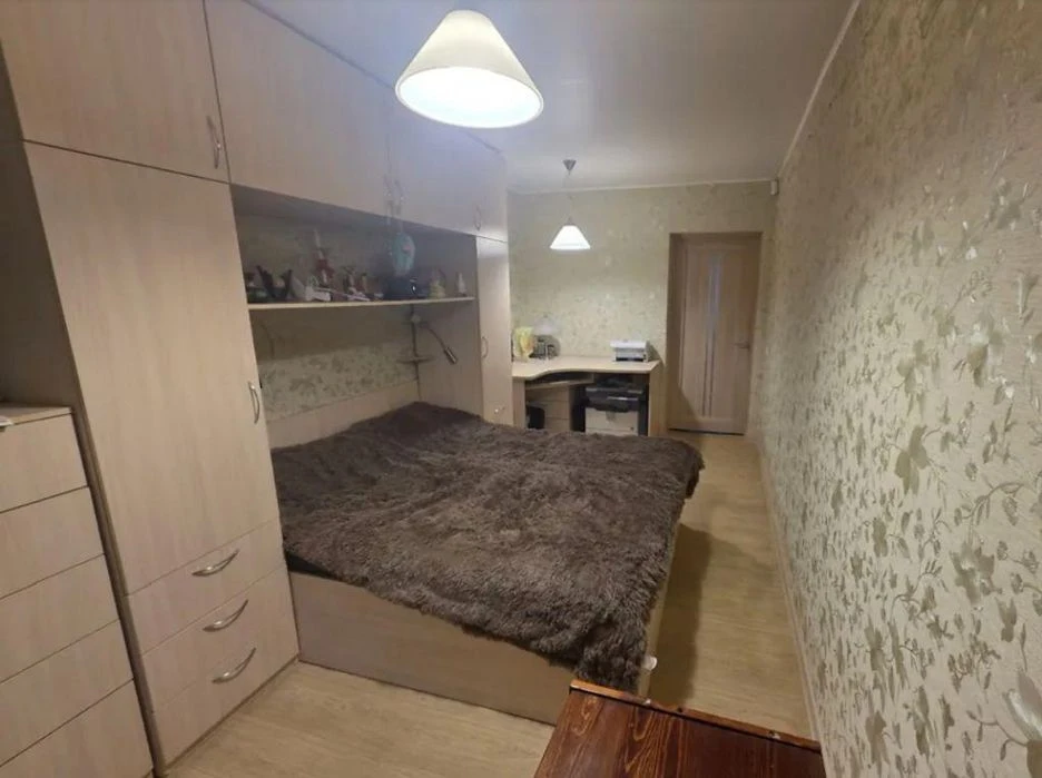 Продам 3-комн квартиру в районе Ковалевской Софьи ул.