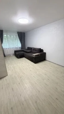 Продам 3-комн квартиру в районе Ковалевской Софьи ул.