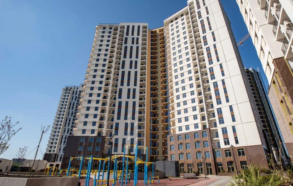 Продам 1-кімн. квартиру 43 м² з видом на іподром у ЖК 61 Жем