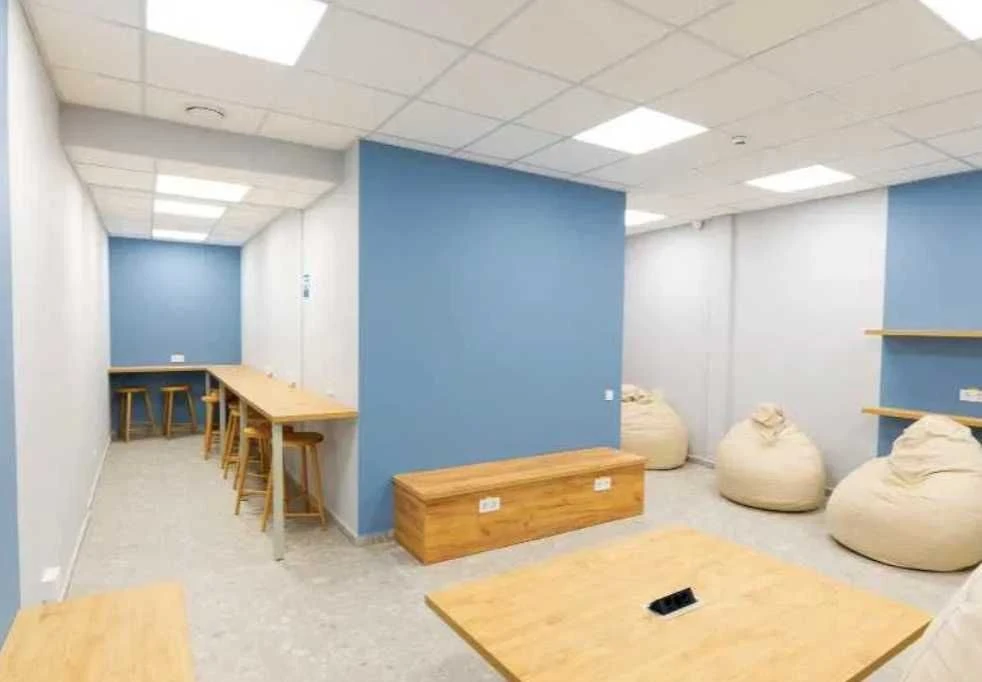 Продам 1-кімн. квартиру 43 м² з видом на іподром у ЖК 61 Жем