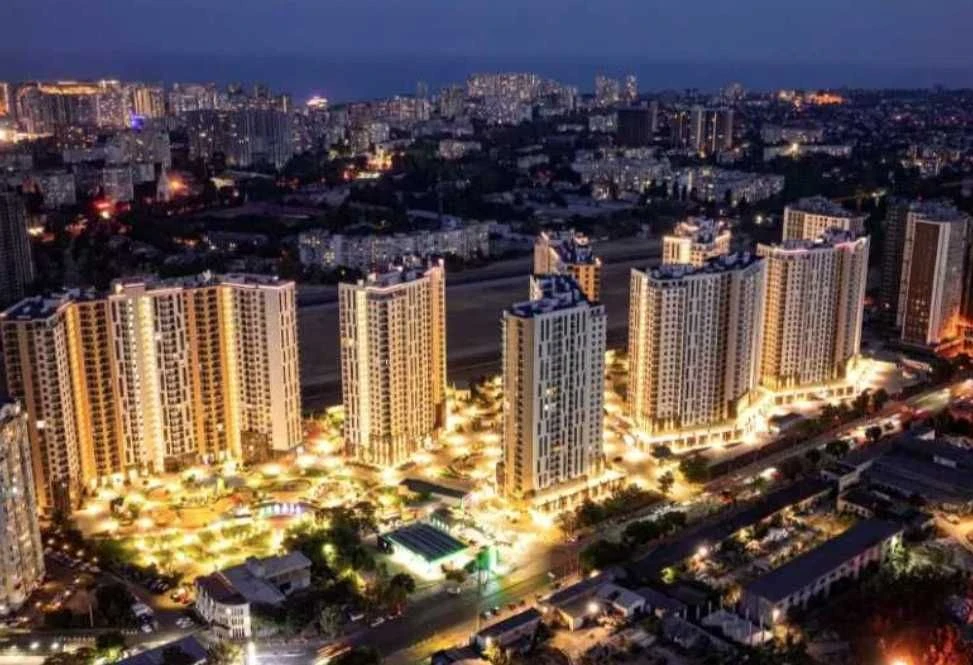 Продам 1-кімн. квартиру 43 м² з видом на іподром у ЖК 61 Жем
