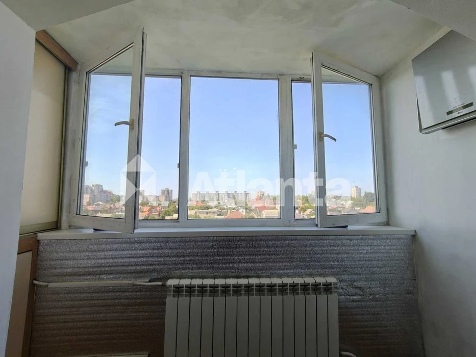 Однокімнатна квартира по вул. Ростовська біля 7 гімназії, де