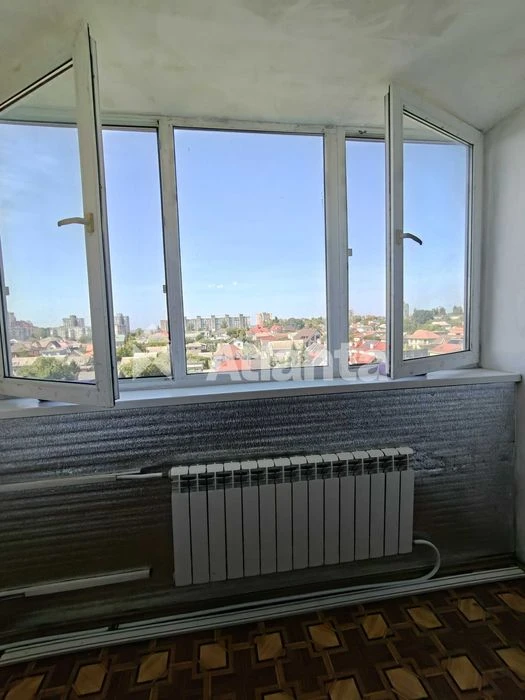 Однокімнатна квартира по вул. Ростовська біля 7 гімназії, де