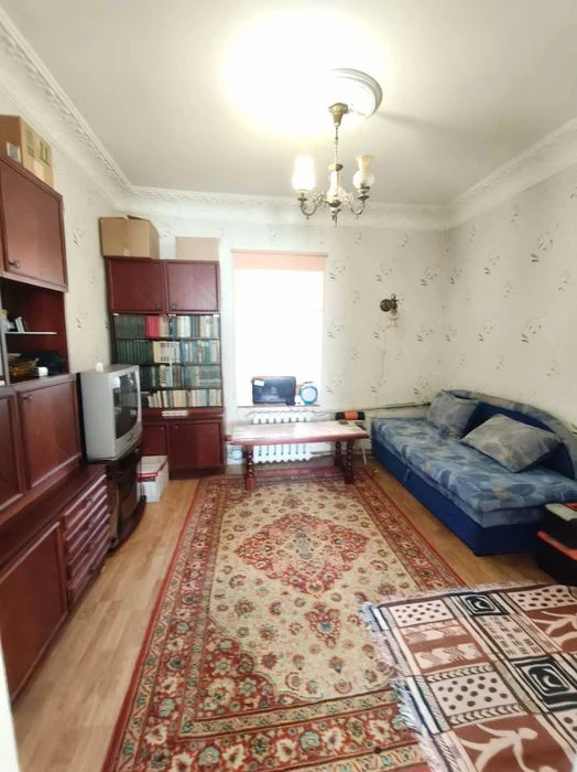 Продажа 3-комнатной квартиры в центре недалеко от парка Шевч