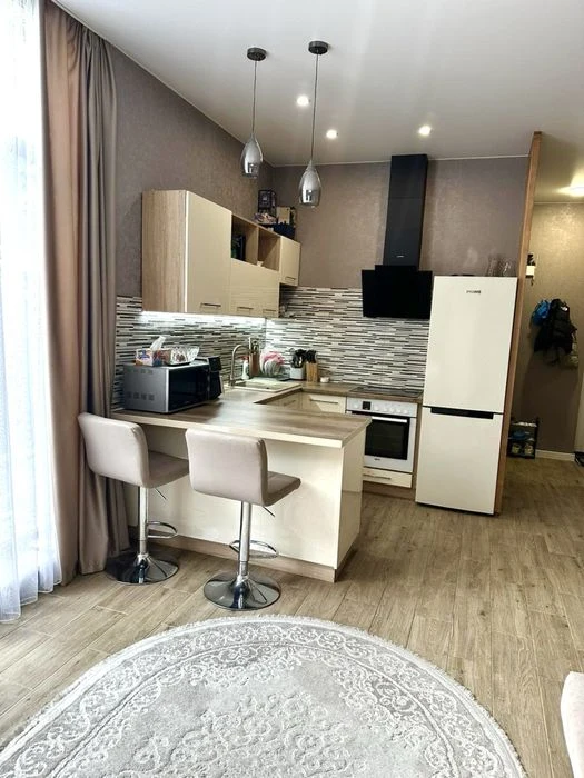 _Продаж 1 к. квартира з влвсною терасою на землі
