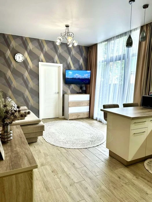 _Продаж 1 к. квартира з влвсною терасою на землі