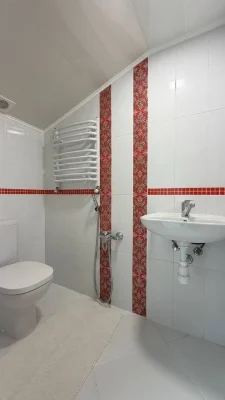 Продаж 2-кімнатної квартири з ремонтом в районі Щасливе!
