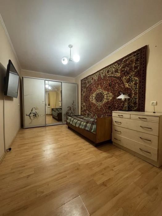 3-кімнатна квартира на Автовокзалі, 2 поверх, цегла‼️