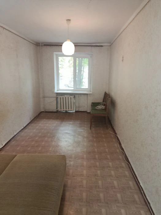 Продаю 3к/кв ул.Рабочая 1/5 Кирп 58/43/6,2+1,25000$