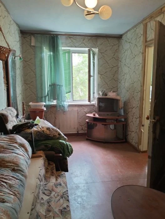 2к.кв.,ул.Театральная-пр.Богоявленский 15900$,торг
